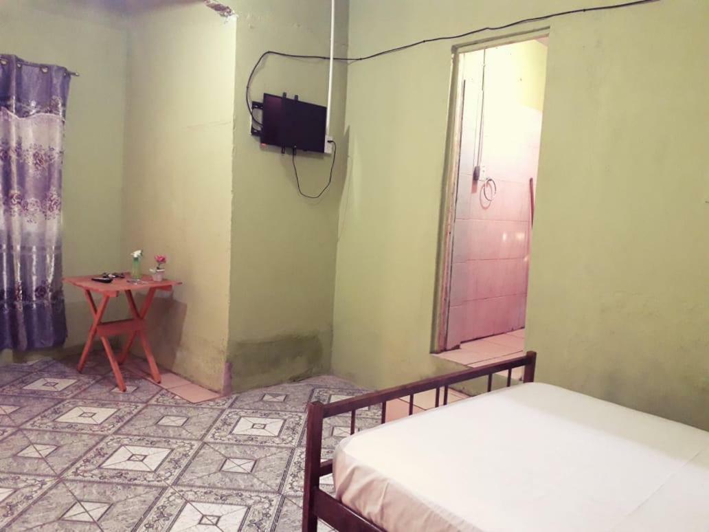 Alojamiento Picaflor Iguazu Hostel Πουέρτο Ιγκουασού Εξωτερικό φωτογραφία