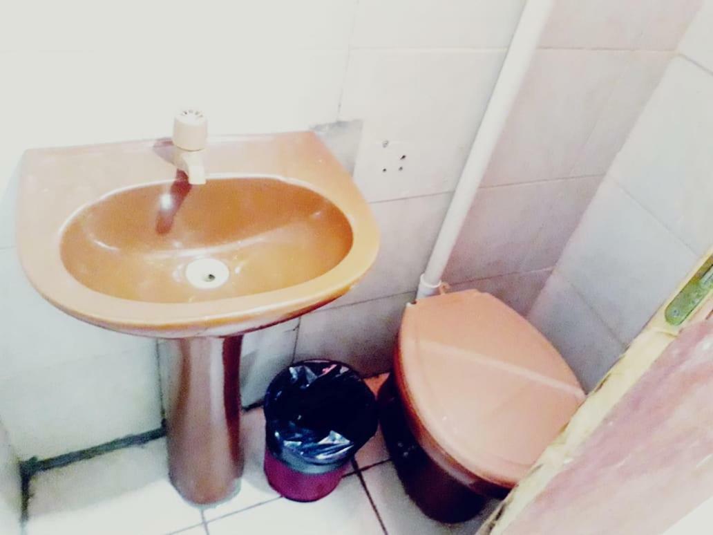 Alojamiento Picaflor Iguazu Hostel Πουέρτο Ιγκουασού Εξωτερικό φωτογραφία